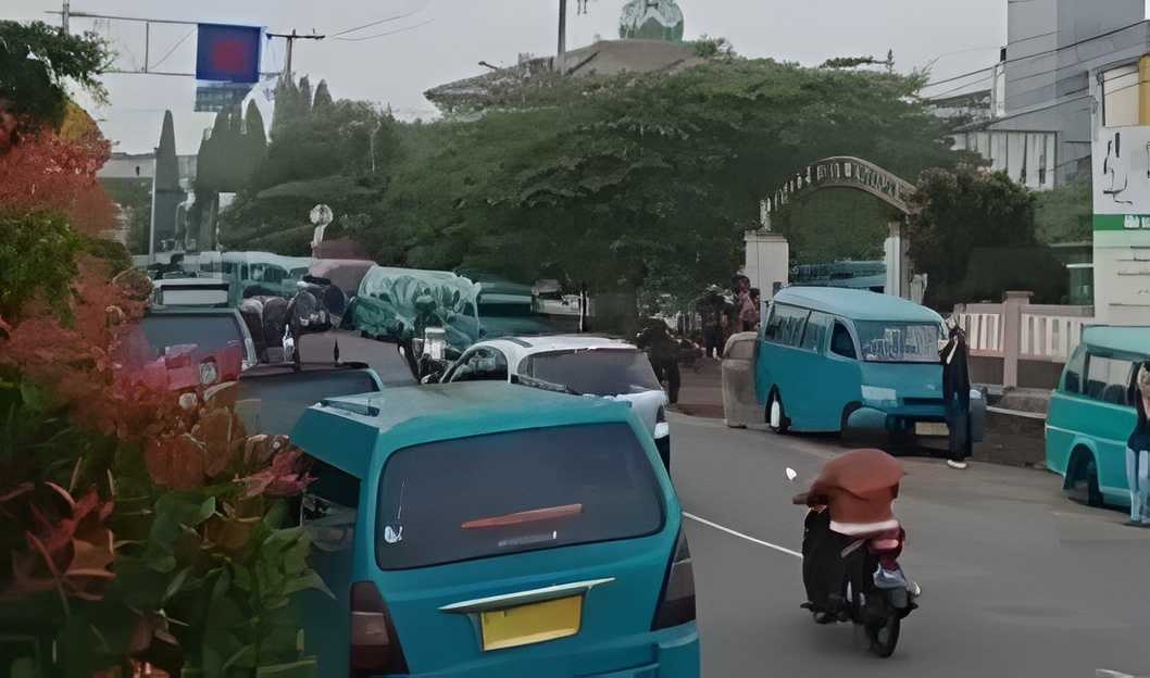 Urai Macet Arus Balik, 1.120 Sopir Angkot Cibadak Sukabumi 2026 Diliburkan dan Dapat Ganti Rugi