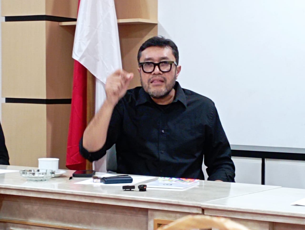 Sebut Akibat Konflik Pengelolaan, Ono Surono Soroti Tajam Kematian Anak Harimau di Bandung Zoo