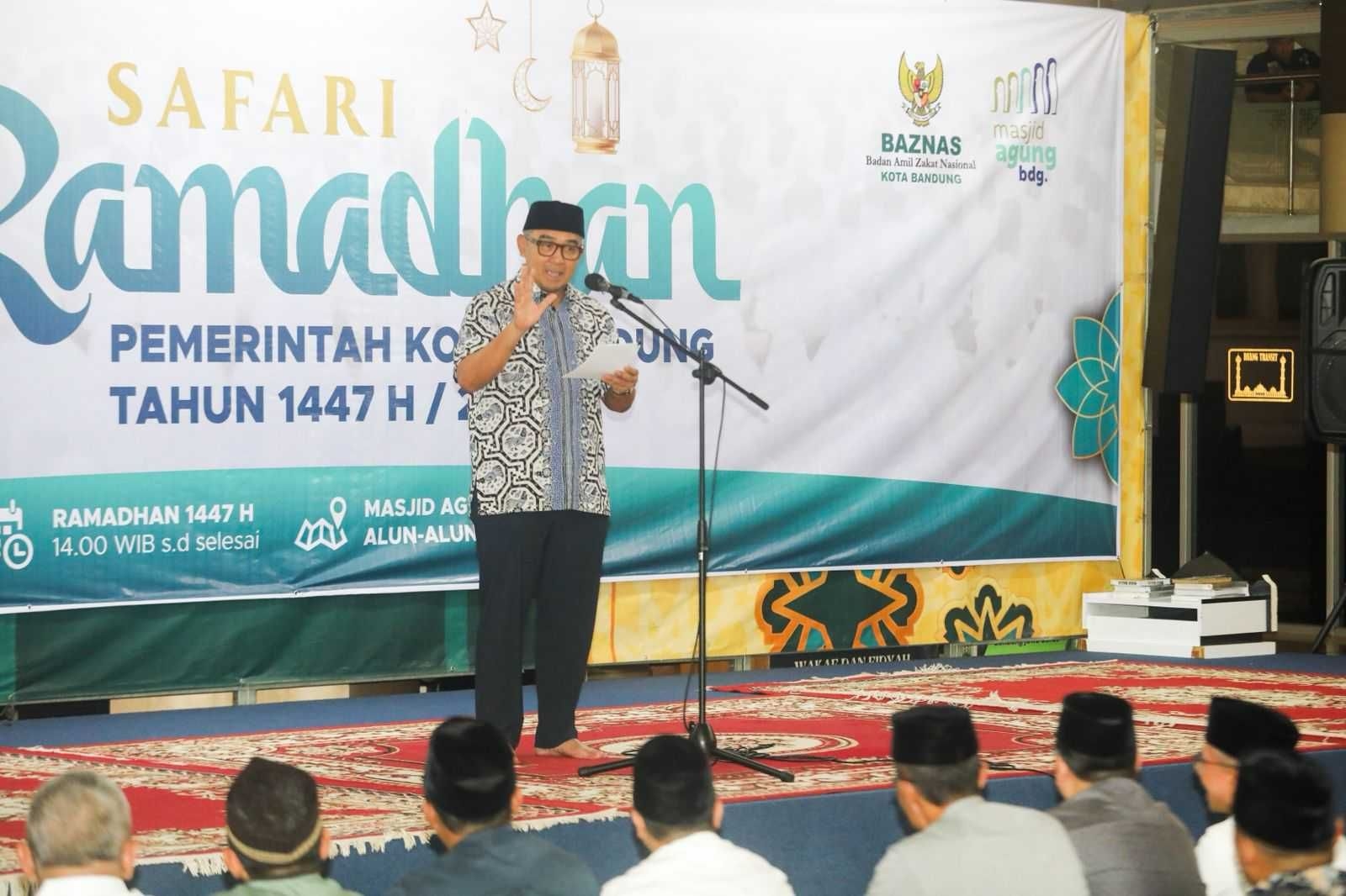 Safari Ramadan di Masjid Agung, Wali Kota Bandung Muhammad Farhan Buka Ruang Aspirasi dan Solusi Sampah