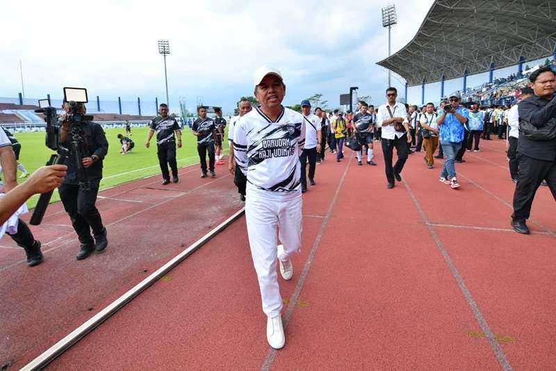 KDM Buka Liga Sabrengna Piala Gubernur Jabar 2026, Instruksikan Dispora Rombak Fasilitas Stadion Arcamanik