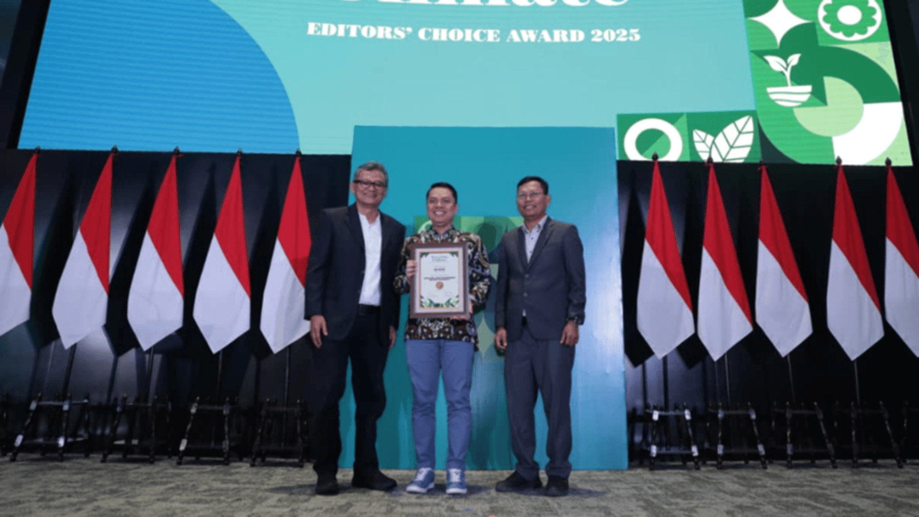 Pemda Jabar Sabet Penghargaan Lingkungan di Ajang Investing on Climate 2025