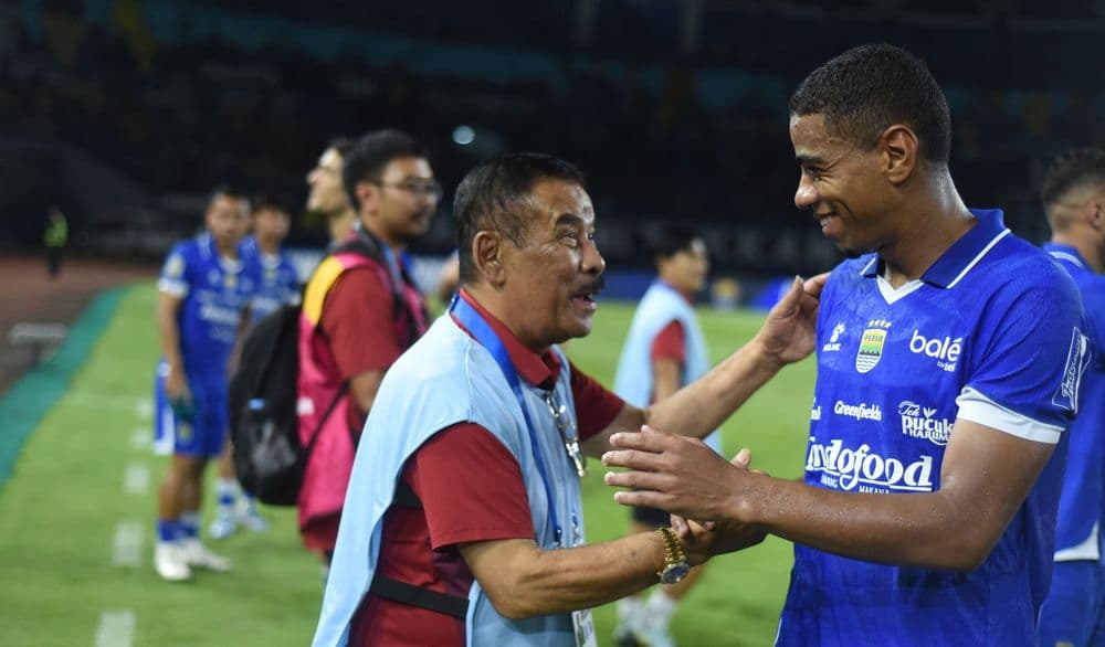 Laga Persebaya vs Persib: Umuh Muchtar Minta Pemain Ngotot dan Konsentrasi Penuh