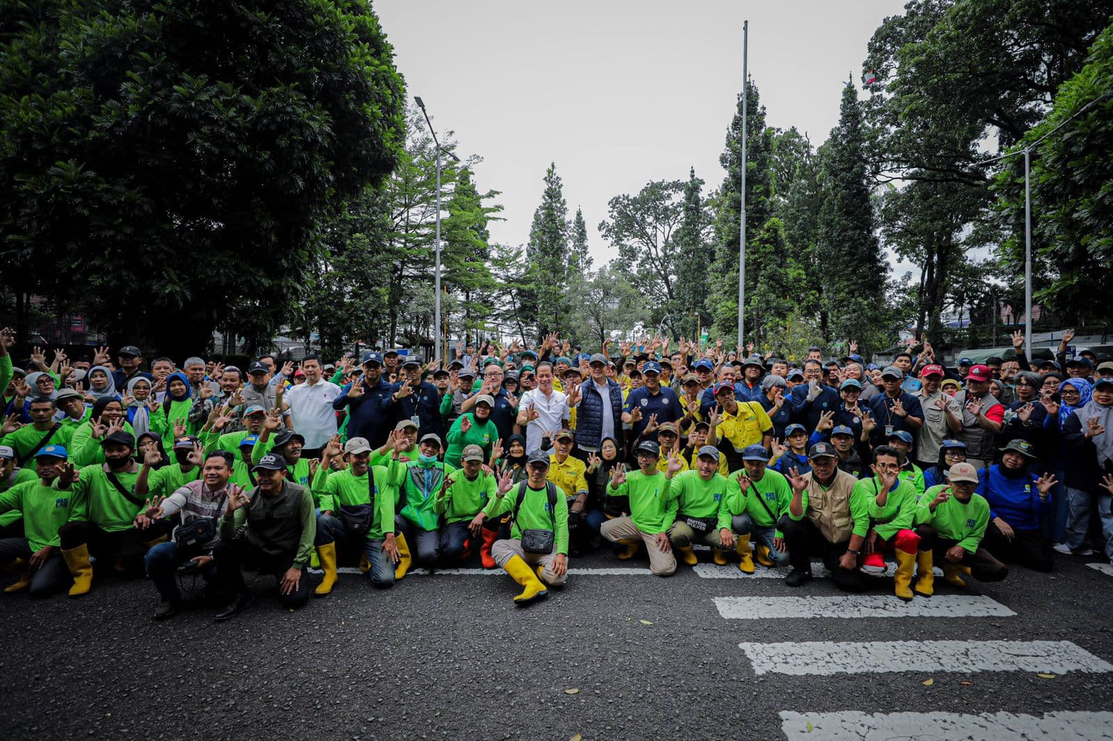 Tinjau Program Gaslah, Menteri LH Puji Terobosan Pengelolaan Sampah Kota Bandung di Tingkat RW