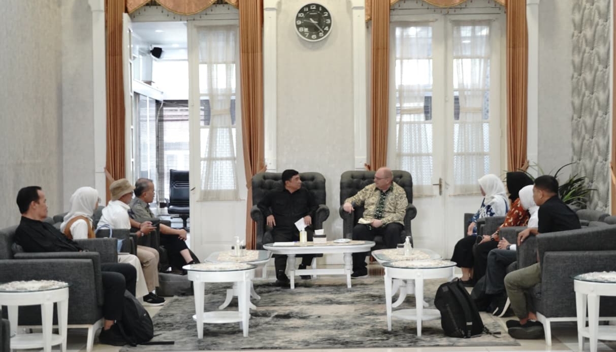 Tembus Pasar Dunia! Bupati Garut Gandeng IPB dan AIC Perkuat Industri Kulit Garut Global