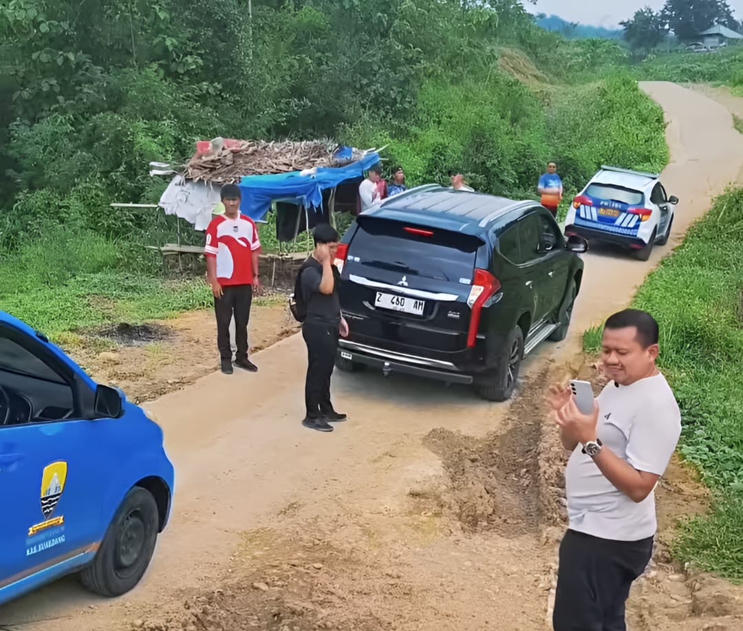 Jalan Bendungan Sadawarna Ambles, Bupati Dony Pastikan Perbaikan Sebelum Lebaran