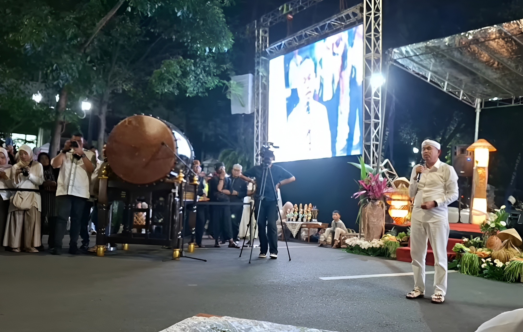 Lestarikan Tradisi, Gubernur KDM Sulap Halaman Gedung Sate Jadi Panggung Festival Dulag Jawa Barat 2026
