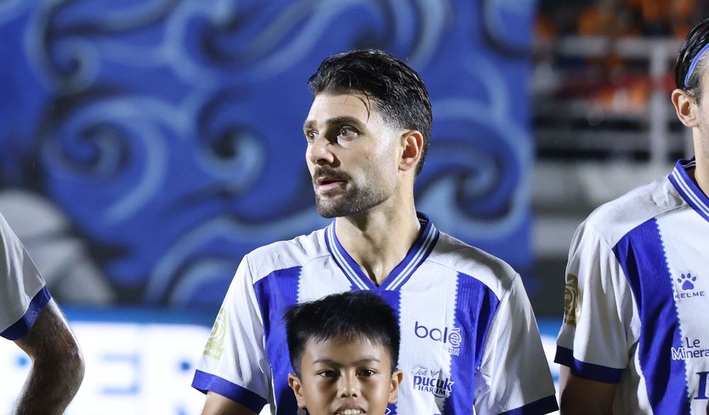 Dapat Panggilan Timnas Irak, Bek Persib Frans Putros Terbang ke Meksiko dan Rela Lepas Jatah Libur Demi Tiket Piala Dunia