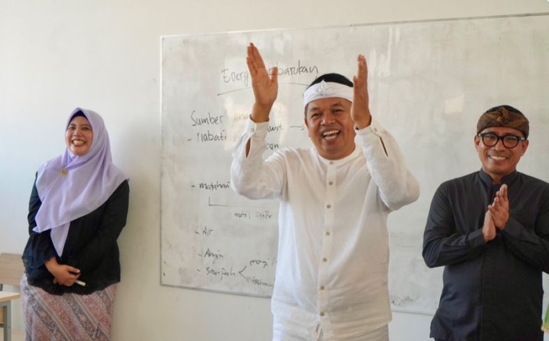 Video Viral Siswa Lecehkan Guru di Purwakarta, Dedi Mulyadi Dorong Hukuman Edukatif