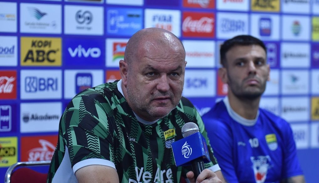 Bojan Hodak Bekali Pemain Persib Bandung Program Latihan Individual Jaga Posisi Klasemen Liga 1?