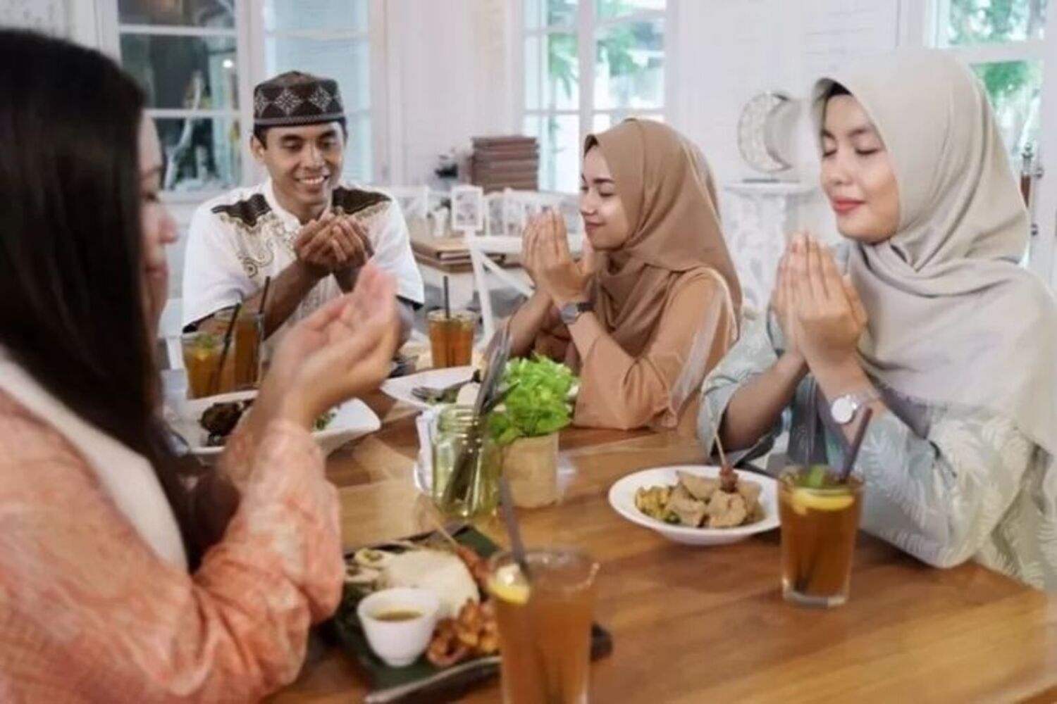 12 Manfaat Puasa untuk Kesehatan – Rahasia Hidup Sehat dan Panjang Umur