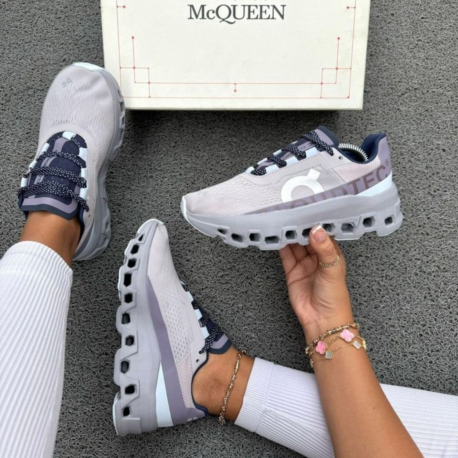 10 Rekomendasi Sepatu Sneakers Pria Terbaik 2025 – Nyaman & Stylish