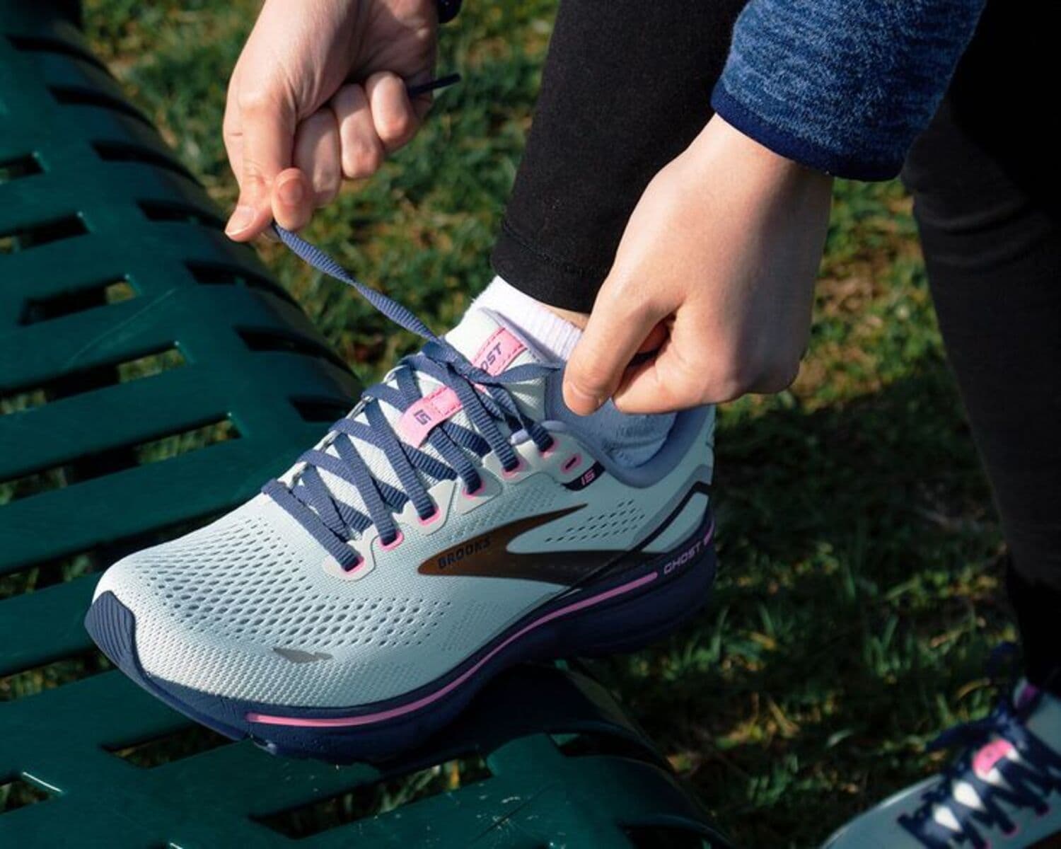 Sepatu Lari untuk Pria & Wanita: 8 Rekomendasi Terkini yang Wajib Dicoba