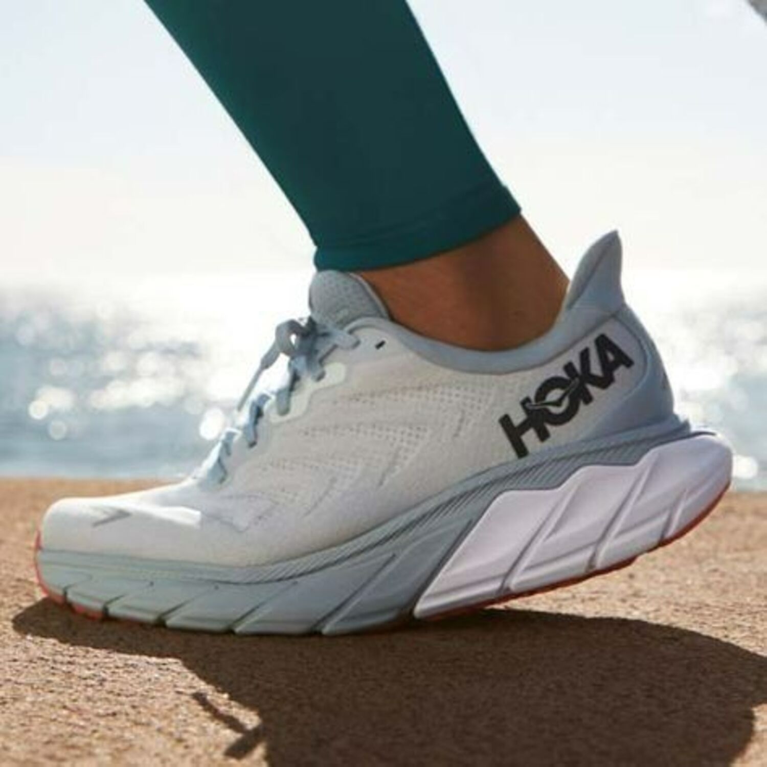 Rekomendasi Sepatu Lari untuk Overpronation: Nyaman dan Mendukung!