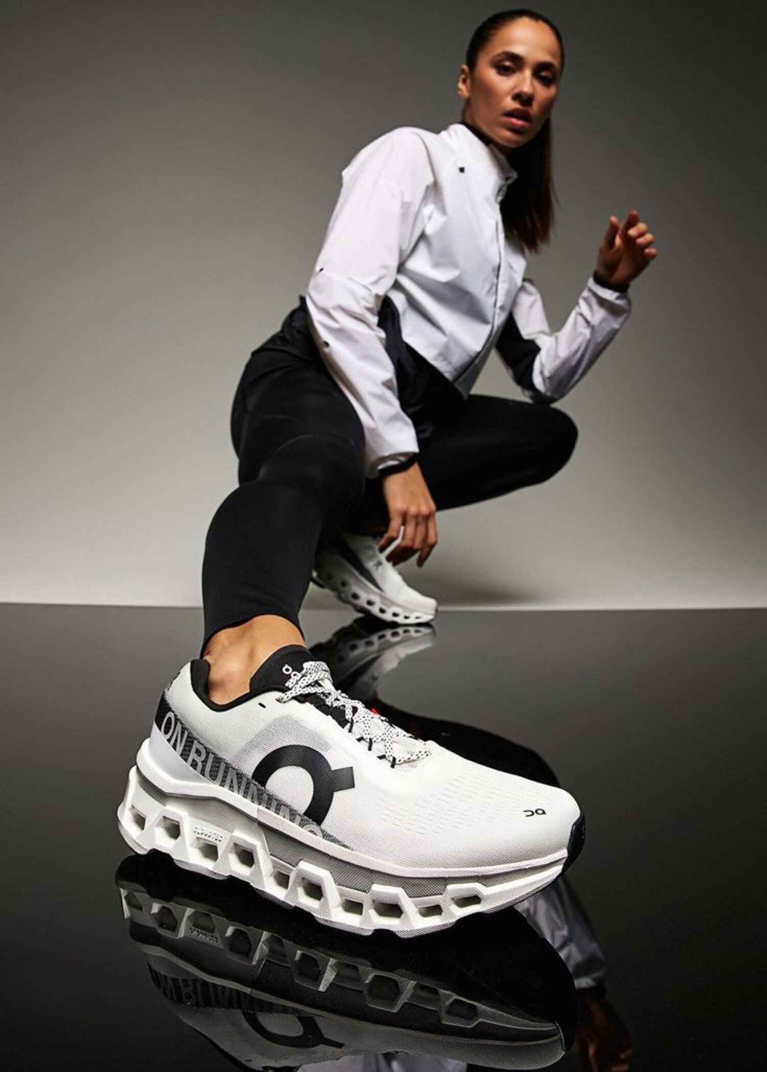 10 Sepatu Lari Terbaik 2025 dengan Cushioning Empuk & Teknologi Canggih