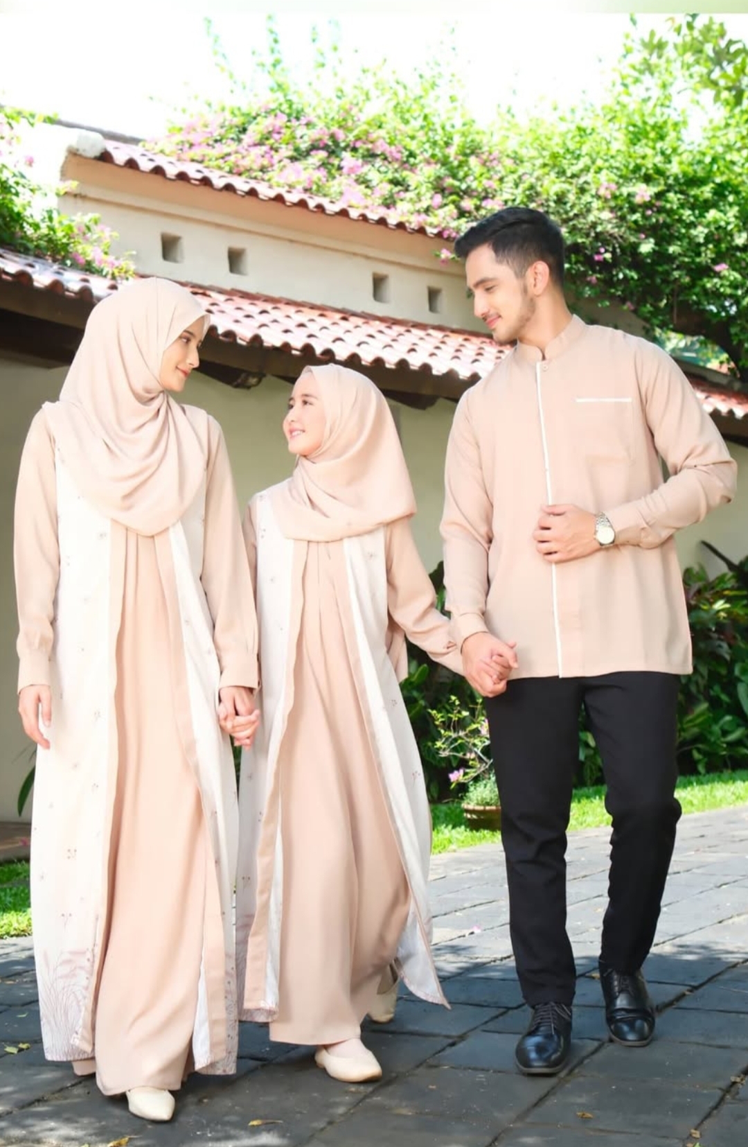 Rekomendasi Baju Couple Stylish untuk Lebaran 2025: Kompak dan Elegan
