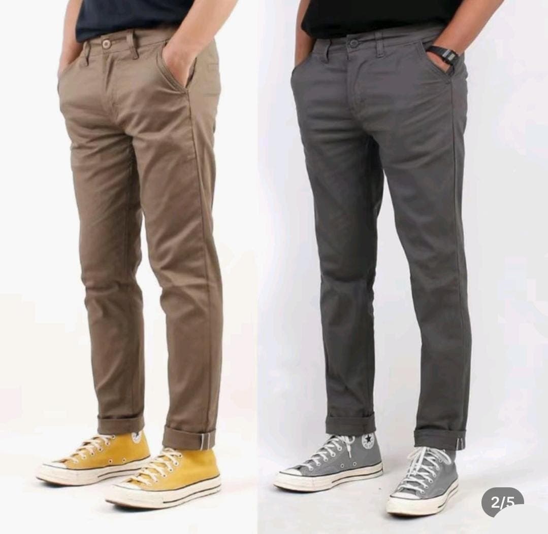 Model Celana Katun Pria stylish dan Elegan yang Nge-tren di Lebaran 2025