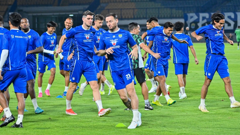 Persib Bandung Makin Pede, Punya Kelebihan 8 Poin dari Dewa United di Klasemen BRI Liga 1