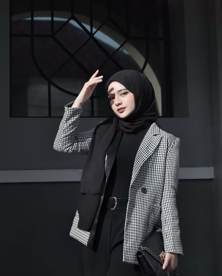 Tren Blazer Wanita yang Stylish dan Nyaman untuk Tampil Cantik di Lebaran 2025