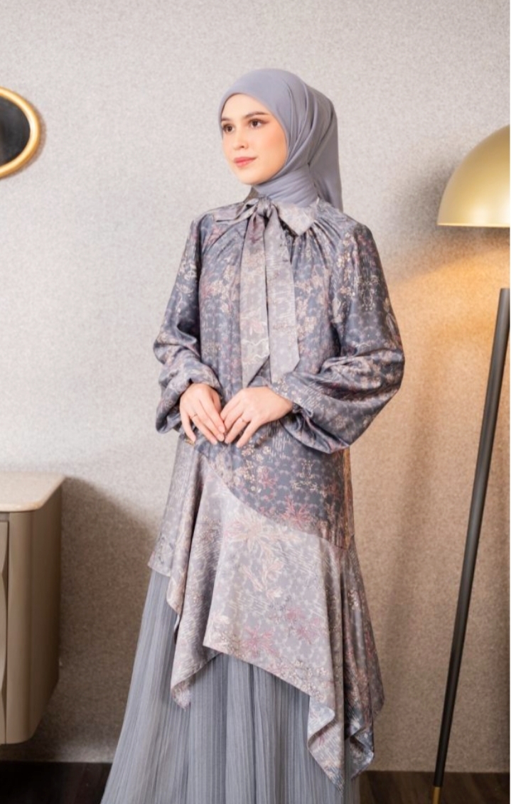 Tren Baju Tunik Wanita yang Stylish dan Nyaman untuk Lebaran 2025
