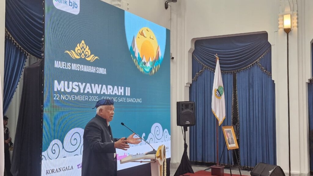 Gubernur KDM Terima Manifesto Sunda Raya, Janji Pembenahan Sungai di Jabar