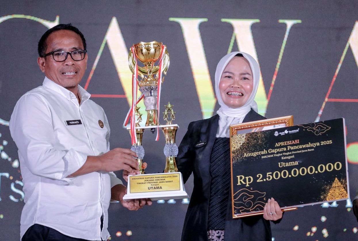 Bangun Ekosistem Pendidikan Kuat, Ratusan Sekolah Raih Anugerah Gapura Pancawaluya 2025