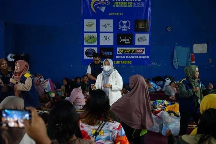 Respons Cepat Bencana, Dinsos Jabar Kucurkan Bantuan Logistik Senilai Rp514 Juta untuk Korban Longsor Cisarua