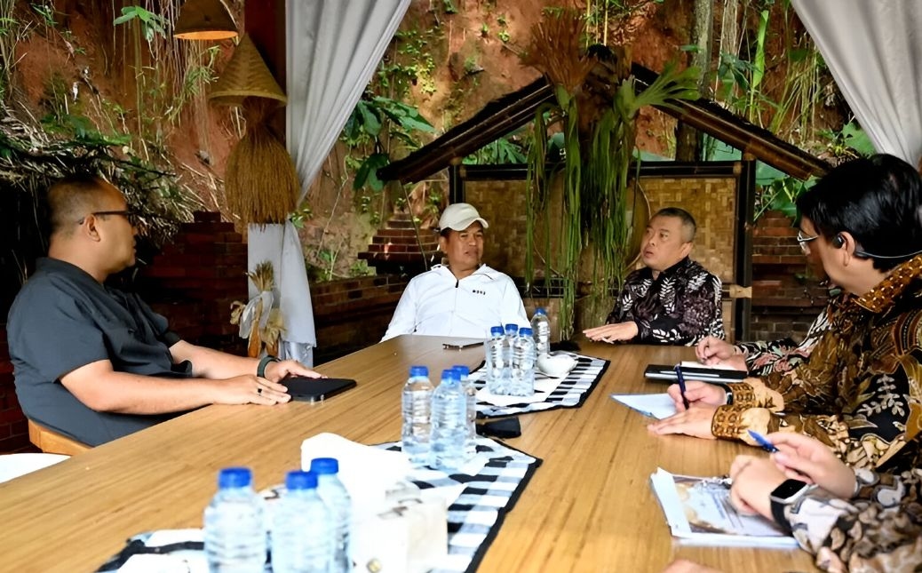 Sinergi Pusat-Daerah, Menhub dan Gubernur Jawa Barat Dedi Mulyadi Petakan Titik Rawan Mudik 2026