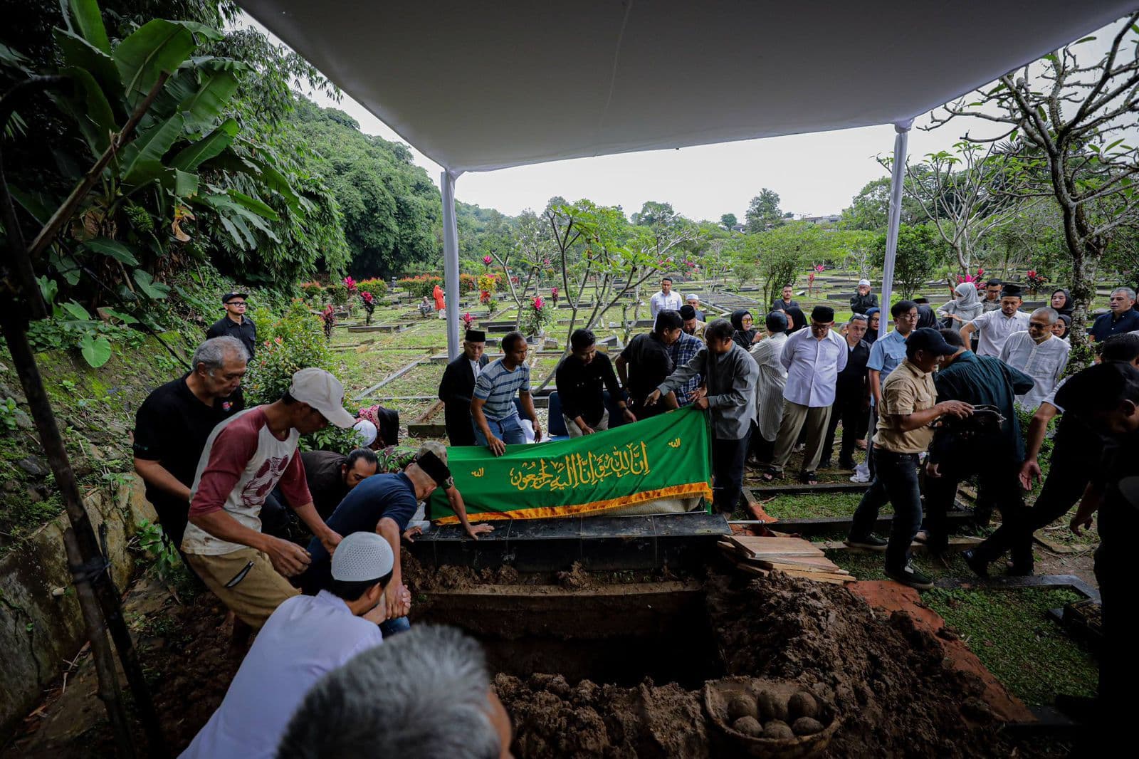Bandung Berduka, Ibunda Wali Kota Bandung Muhammad Farhan Tutup Usia di Bogor