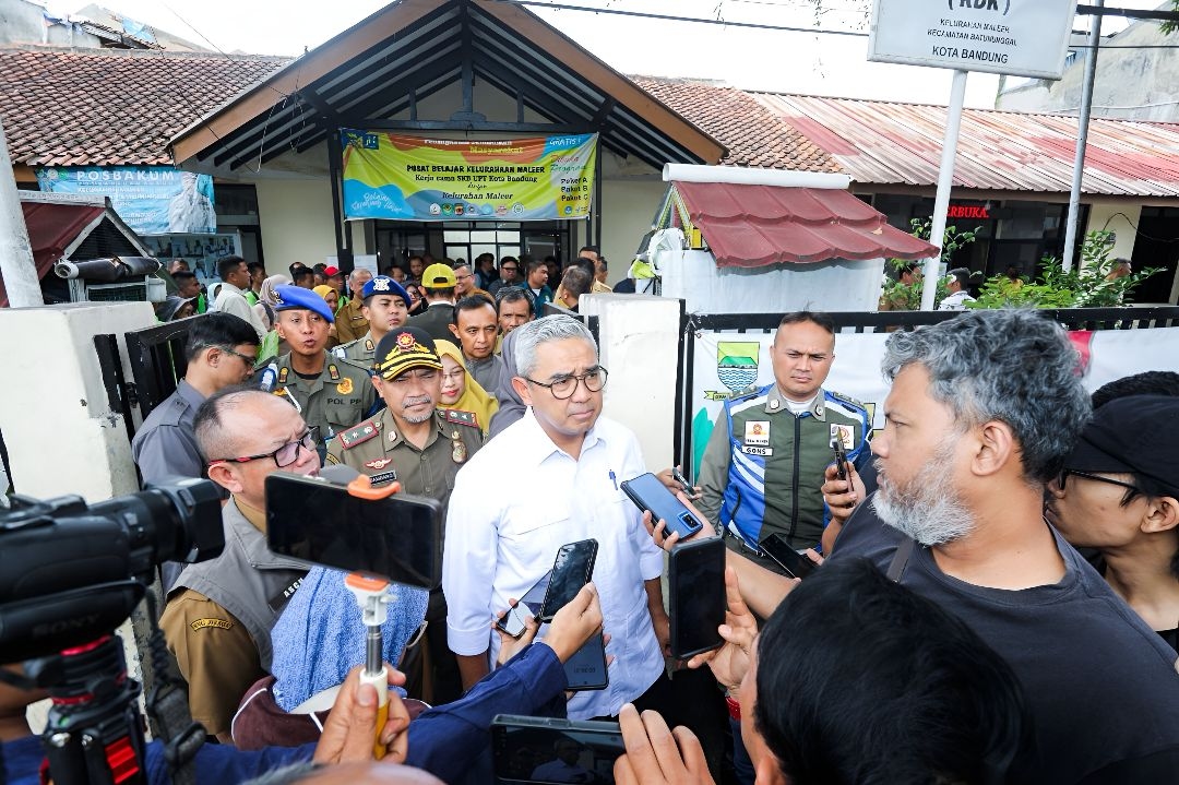 Geram Proyek Galian Kabel Semrawut, Wali Kota Bandung Muhammad Farhan Tuntut Transparansi Lini Masa